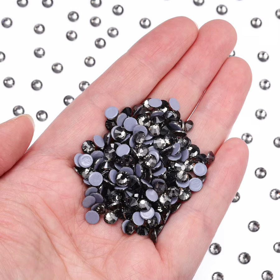 QIIY Schwarze Diamant-Glas-Strasssteine mit flacher Rückseite für Hot-Fix, Nagel-Edelsteine und DIY-Dekoration, SS6-SS30 - Bild 4
