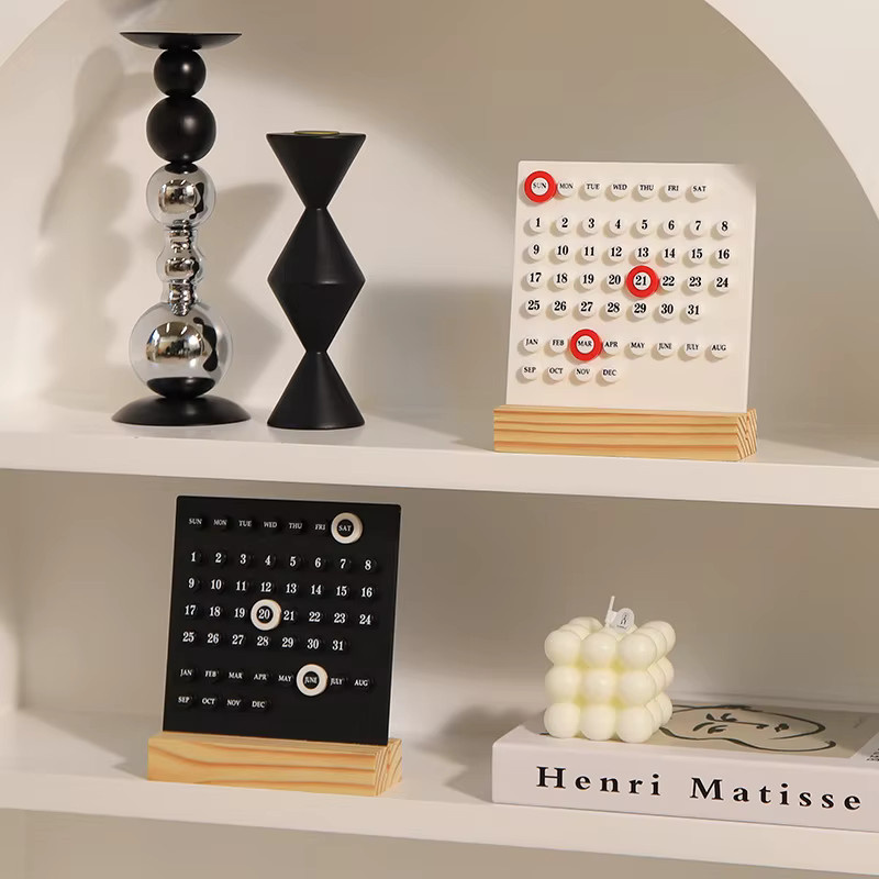 Handgefertigter DIY-Kalender aus Acryl und Holz in Weiß für Büro und Zuhause - Bild 2