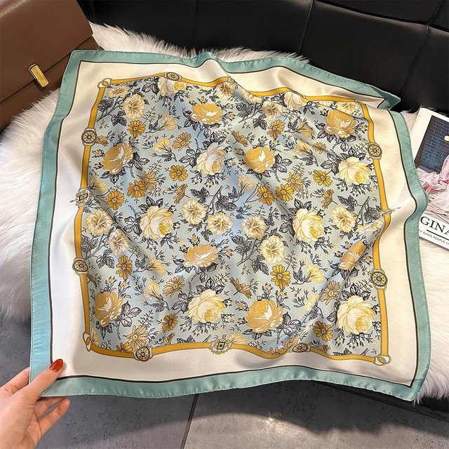 Seidentuch Blumendruck, 70x70cm, Damen - Bild 1