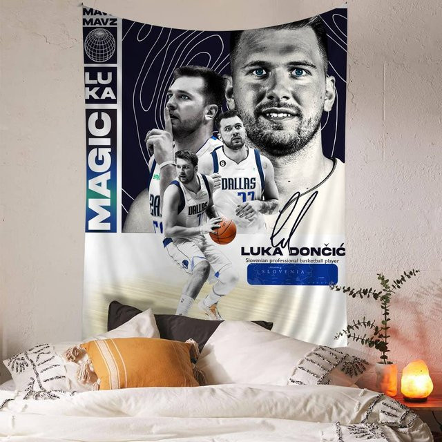 FableNook Wandteppich mit Basketballspieler Luka Doncic Motiv in Blau, Boho Mandala Wandbehang, Breite: 100 cm, Höhe: 150 cm - Bild 1
