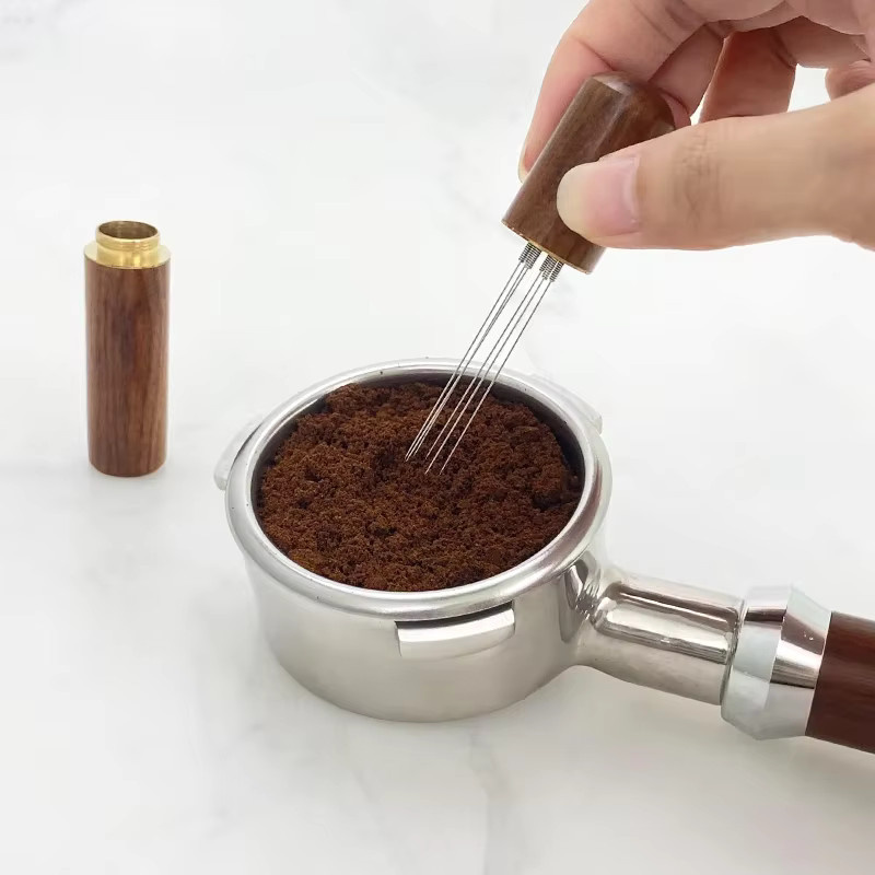 VIE LENTE Kaffeeverteiler mit 5 Nadeln und Holzgriff in Braun für Espresso und Barista-Zubehör - Bild 3