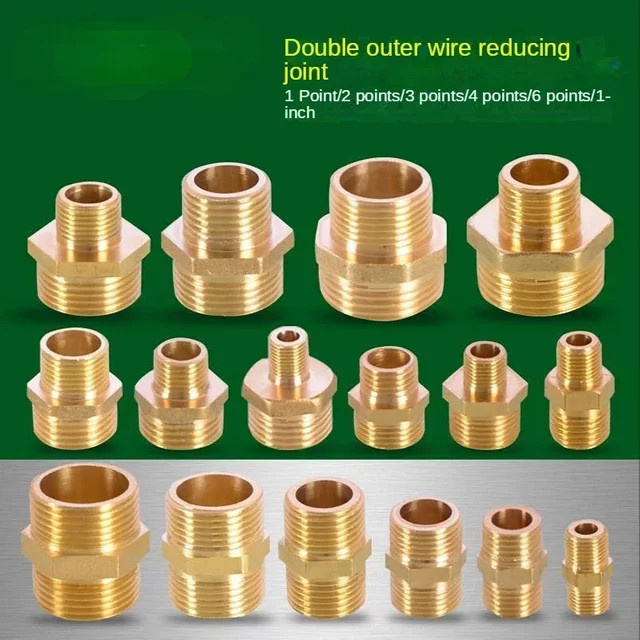 Reduzierter Wasserhahn-Adapter aus Messing in gebürstetem Gold für 1/2 bis 3/4 Zoll Anschluss - Bild 1