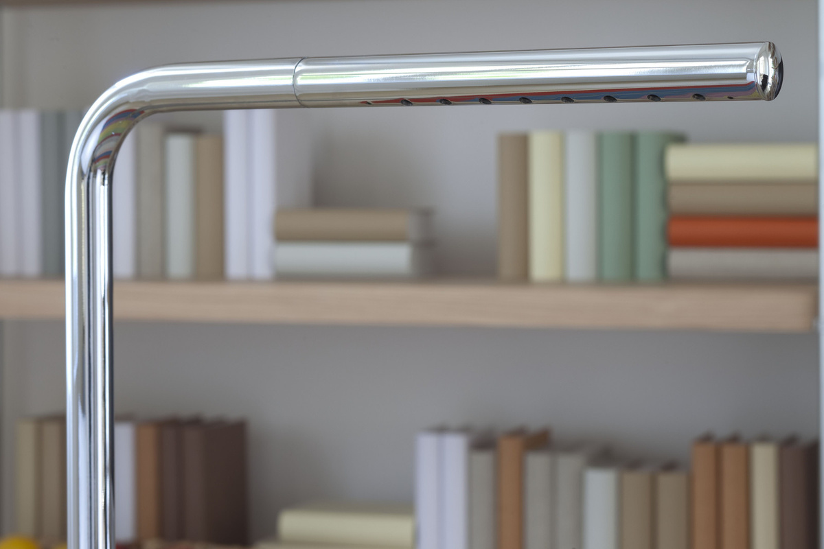 Thonet Lum 125 Stehleuchte in Silber Chrome mit dimmbarer LED und Touch-Bedienung - Bild 2