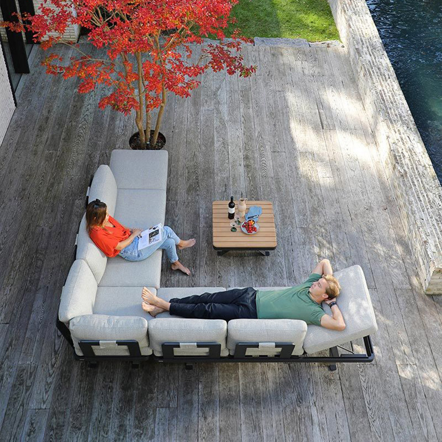 Zebra Sky Lounge Set Camden in Grau mit Lounge Tisch, Ecksofa, Ottoman und Outdoor-Couchtisch aus pulverbeschichtetem Aluminium und Olefin-Polstern - Bild 2