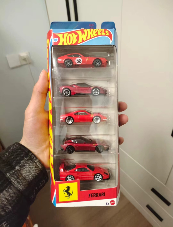 Hot Wheels Ferrari-Set, 5-teiliges Set, rote Formel-1-Sammlerautos, 1:64, ab 3 Jahren - Bild 2