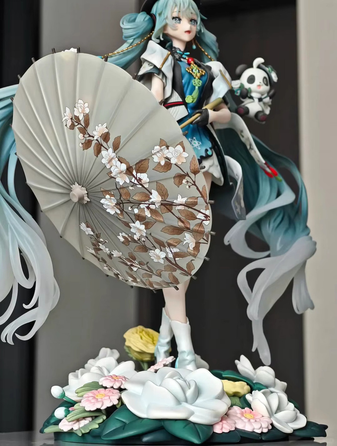 Bandai Hatsune Miku Anime-Figur aus PVC mit Panda-Regenschirm als Sammlermodell und Schreibtisch-Deko - Bild 2