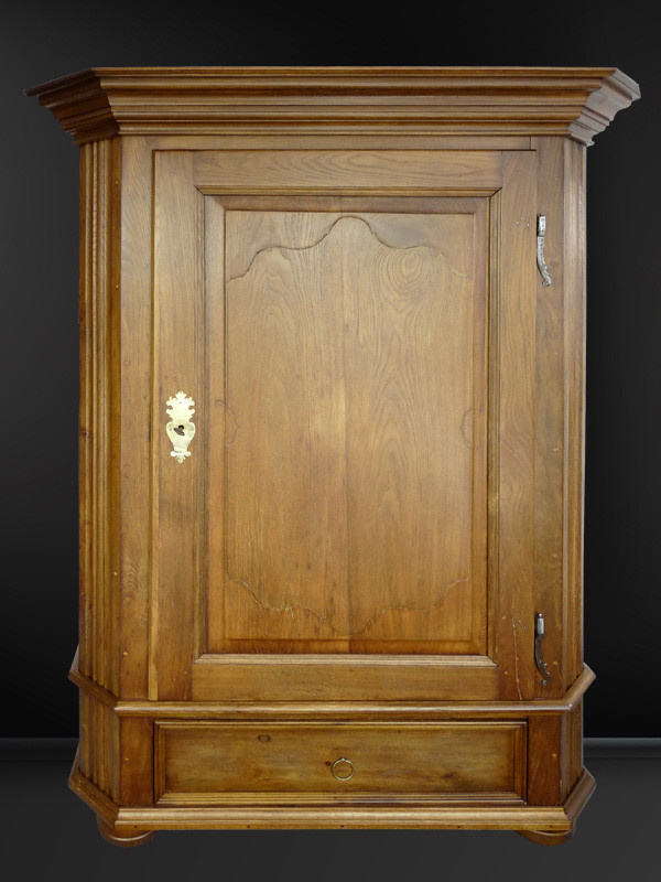Antikhof Brück Barockschrank aus Eiche in Braun mit Wellenprofil und Regalböden, H: 198 cm, B: 148 cm, T: 65 cm - Bild 1