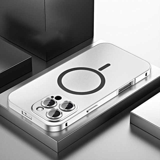 MagSafe kompatible Metall Schutzhülle für Apple iPhone 12 bis 16 Pro Max mit Aluminiumrahmen und magnetischer Matte in Silber - Bild 1