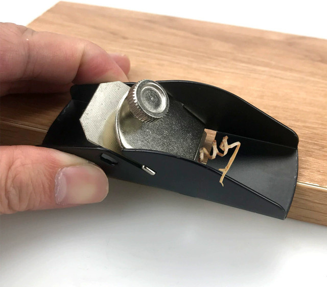 HORN Mini-Holzhobel aus Aluminiumlegierung in Schwarz für Zimmerei und Handwerk - Bild 1