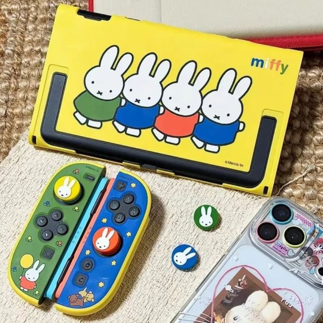 Miffy Co-Branded Schutzhülle für Nintendo Switch 2 in Transparent mit Tastenkappen - Bild 1