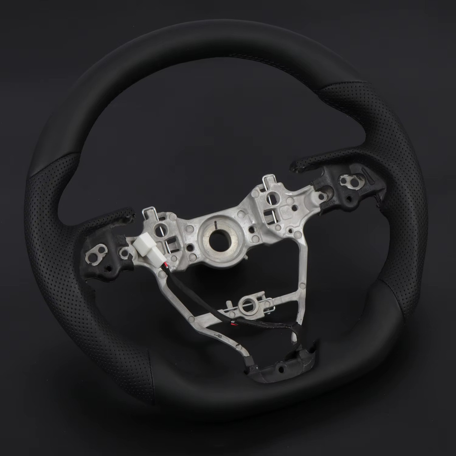 Schwarzes perforiertes Lederlenkrad von CARTRIMHOME für Toyota RAV4 2019–2024 und Camry 2018–2023 - Bild 5