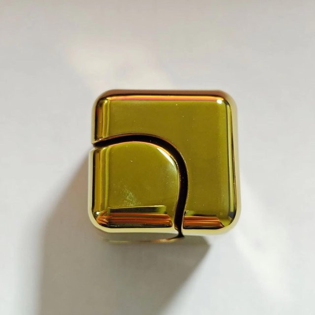 Yiran bag Bunter Metallwürfel Fingerspitzen-Spinner Dekompression Kreisel - Bild 1