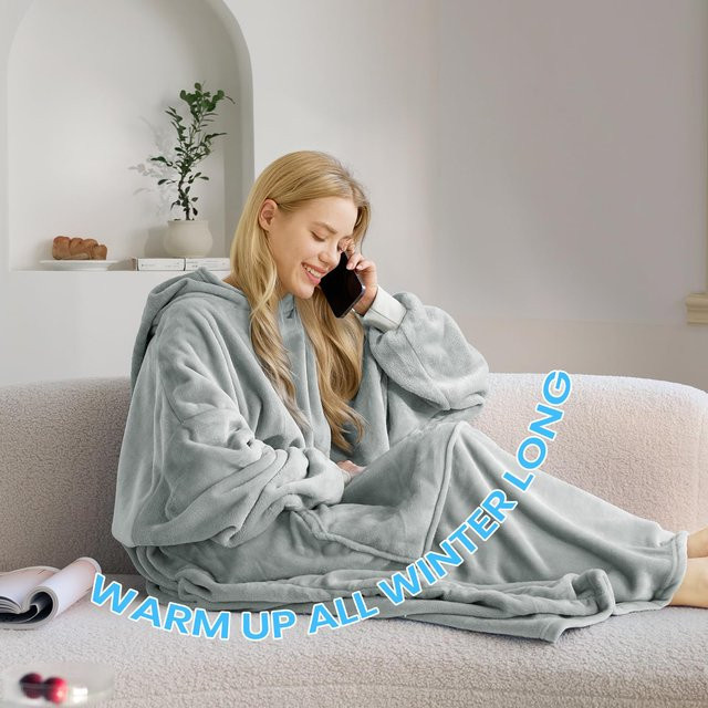 Good Nite Kuscheldecke mit Ärmeln und Kapuze für Damen, Hoodie Decke aus Flanell in Grau, B/T/H: 130 x 90 cm - Bild 1