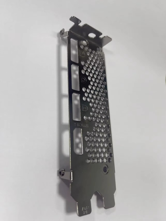 MSI I/O-Schild Ersatzblech für Grafikkarten der Serien RTX 3060, 3070, 3080 und 3090 Modell V372R1 - Bild 2