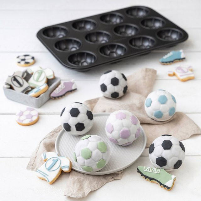 Zenker Soccer Muffinform Fußball, 12er, Schwarz, Antihaftbeschichtet, Rund - Bild 1