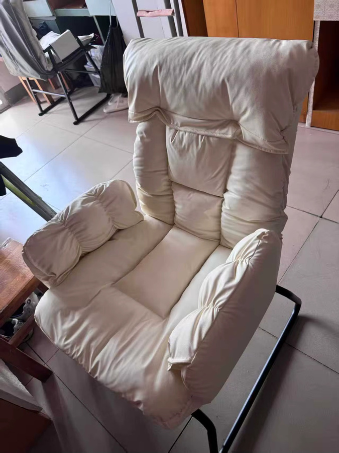 XIUWO Ergonomischer Gaming-Stuhl mit Liegefunktion und Kopfstütze aus weichem PU-Leder in Schwarz oder Weiß - Bild 3
