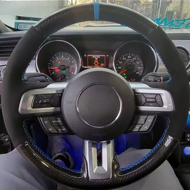 WUNHKF Lenkradbezug aus Wildleder und Carbonfaser für Ford Mustang GT350R 2015-2024, Schwarz, rutschfest - Bild 1
