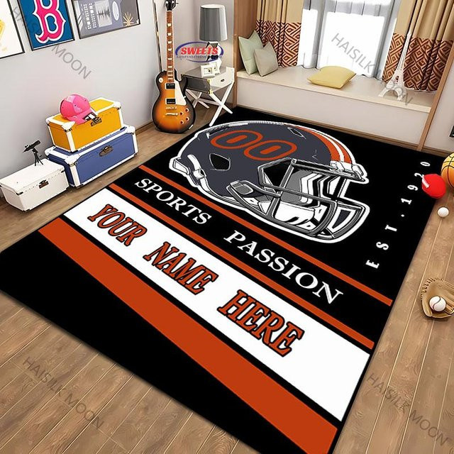 Personalisierter Fußballteppich mit Name und Nummer von HGHT, waschbarer Sportteppich aus Polyester für Wohnzimmer, Schlafzimmer, Garten oder Balkon, B/H: 60 x 40 cm, mehrfarbig - Bild 1