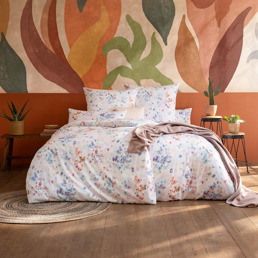 Estella Mako-Satin Bettwäsche Gabriela Schmetterlinge und Blüten in Weiß, Bettbezug B/H: 135 x 200 cm und Kissen B x H: 40 x 80 cm - Bild 1
