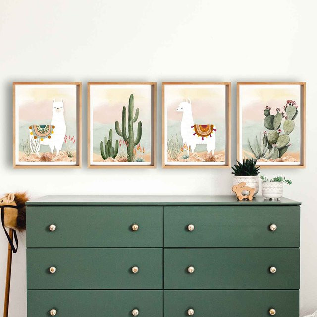 Potdemiel Wandkunst Leinwand für das Kinderzimmer mit Lama und Kaktus im Boho Wüsten-Design - Bild 1