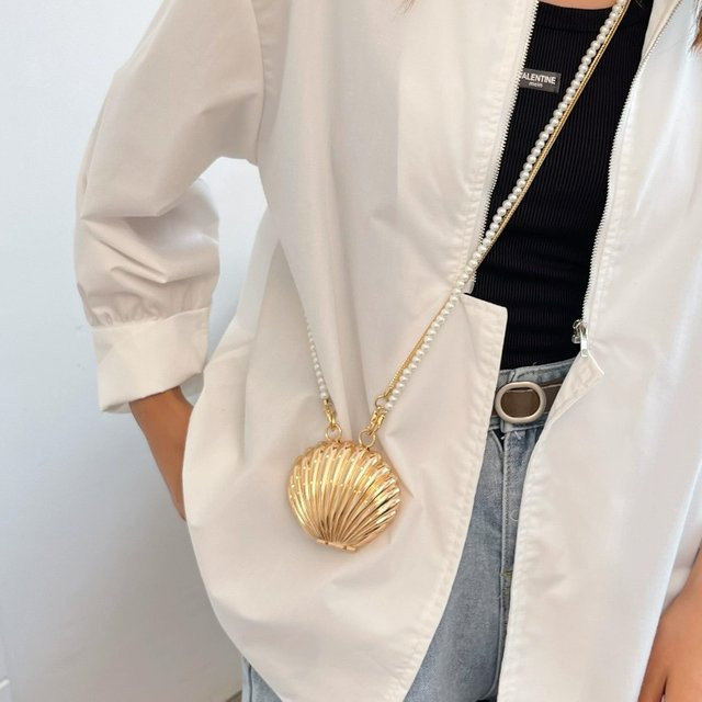 Gürteltasche mit Perlenkette, Damen - Bild 1
