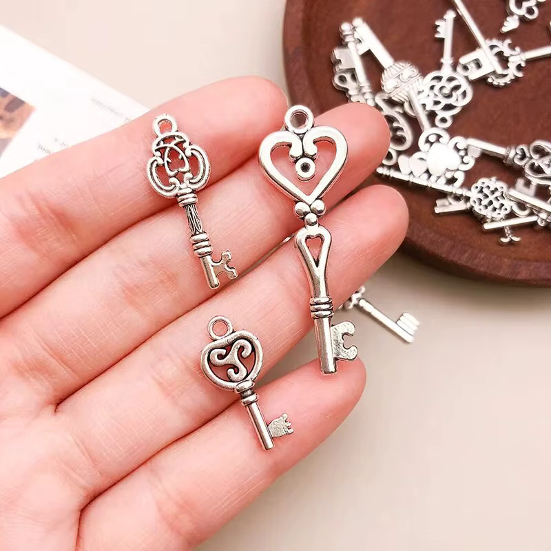 Schlüssel Charms Anhänger, Metall, Unisex - Bild 2