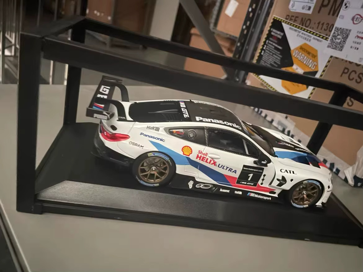 CLD BMW Original M8 GTE MOTOSPORT Automodell, 1:18 Maßstab, Metall, ab 14 Jahren - Bild 4