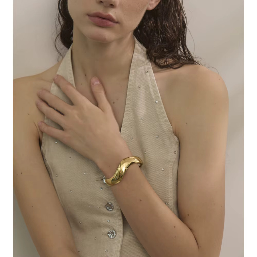 Yhpup Manschettenarmband Edelstahl, Gold, 60 mm, minimalistisch - Bild 2