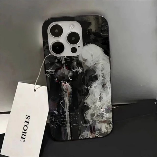 Handyhülle mit mittelalterlicher künstlerischer Malerei Hexe mit weißem Haar für iPhone 11 bis iPhone 16 Pro Max in Weiß und Multicolour - Bild 1
