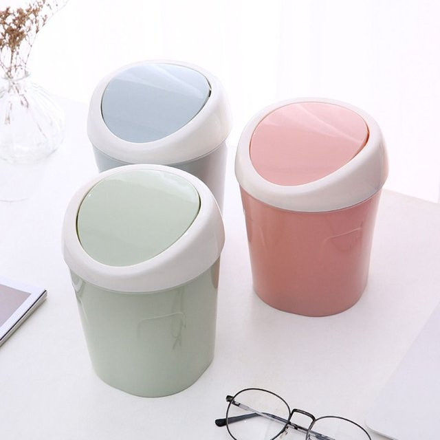Kreativer Mini Mülleimer mit Schaukeldeckel aus Kunststoff in Pink, Höhe: 17,0 cm, Breite: 10,5 cm - Bild 1