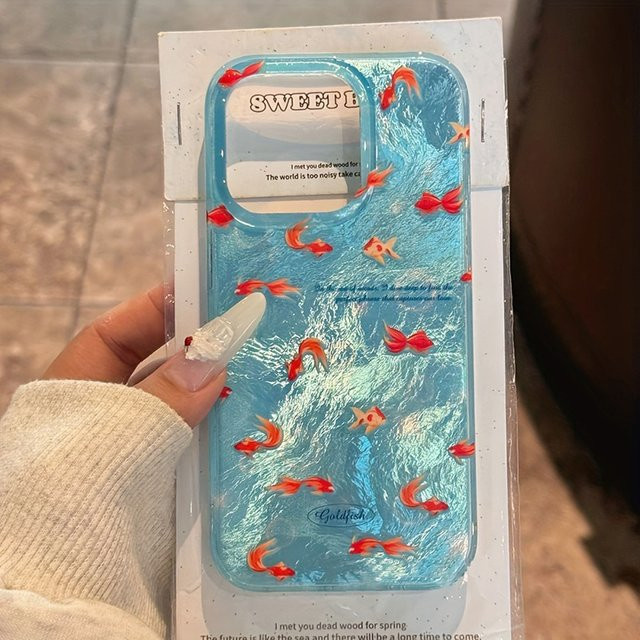Apple iPhone Silikon-Softcover mit blauem Ozean und rotem Karpfen im Vortex-Muster - Bild 1