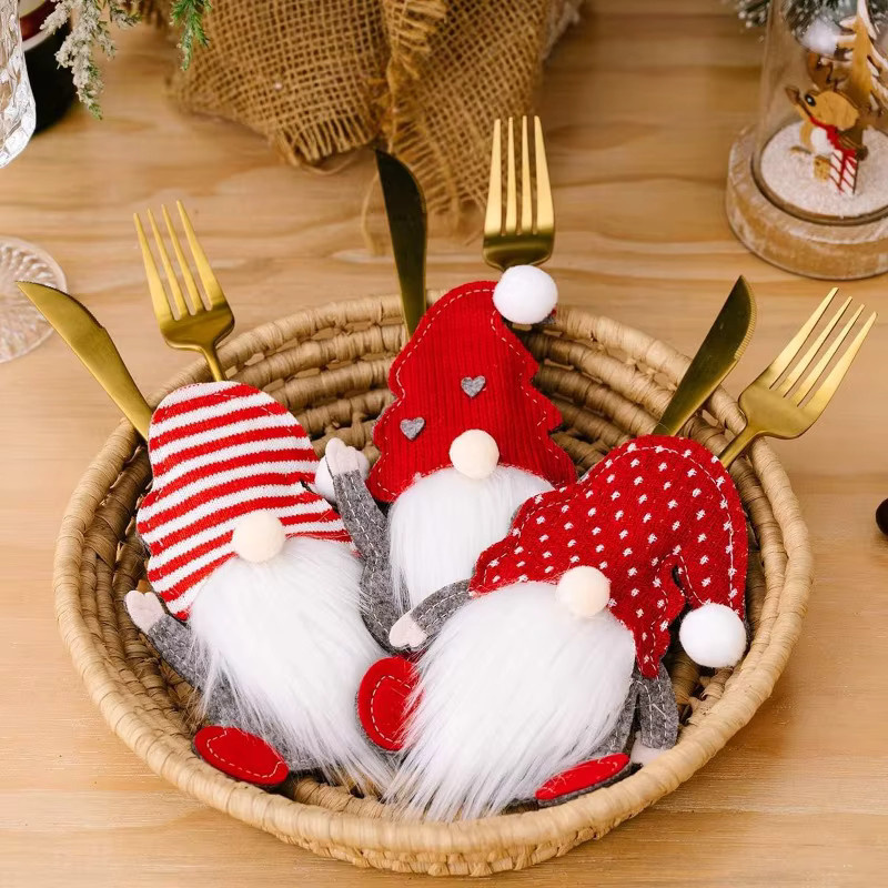 Weihnachts Besteckhalter Set Rudolph Gnome in Rot für deine Tischdekoration - Bild 2
