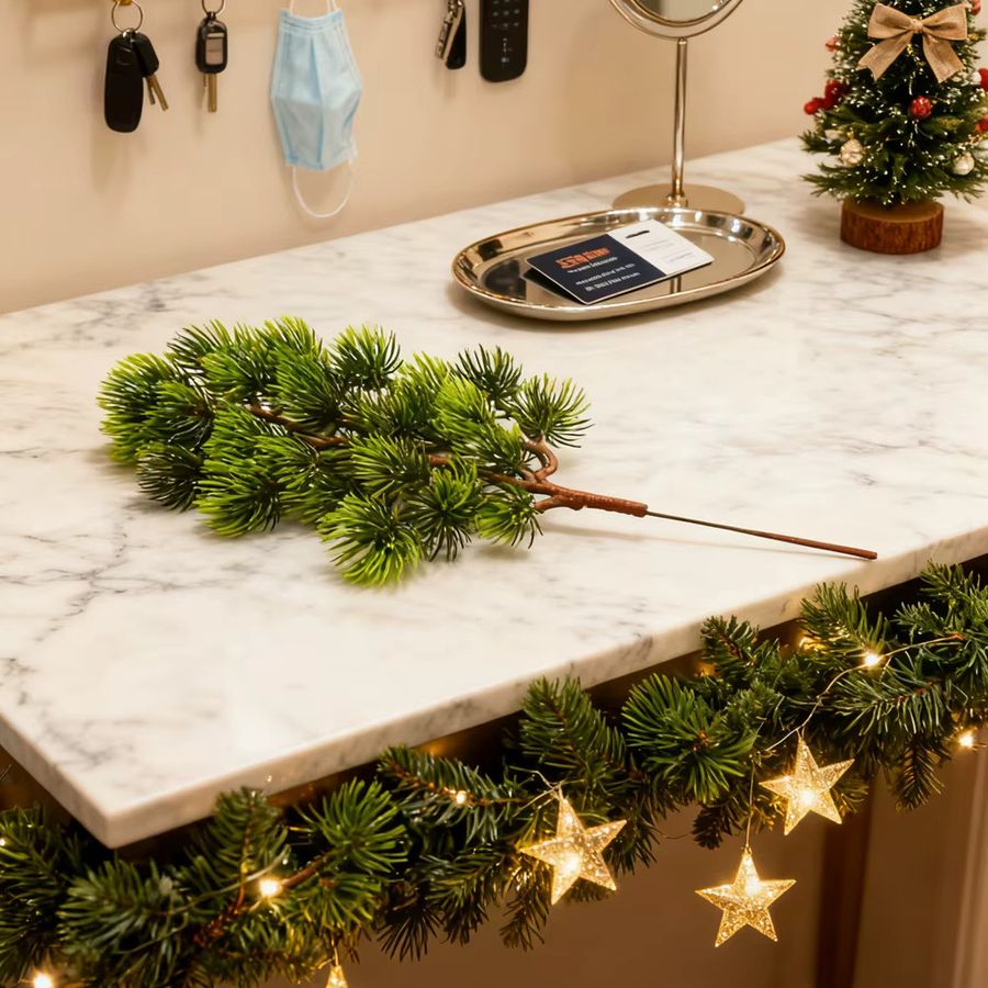 Künstlicher Kiefernkranz in Grün für Weihnachtsdekoration und Tischdekoration von smr - Bild 6