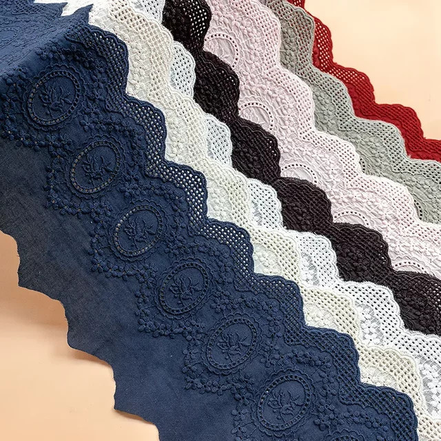 Weiße bestickte Baumwoll-Hohlspitze im Vintage-Stil als Spitzenborte für Hochzeitskleider und DIY-Nähzubehör - Bild 1