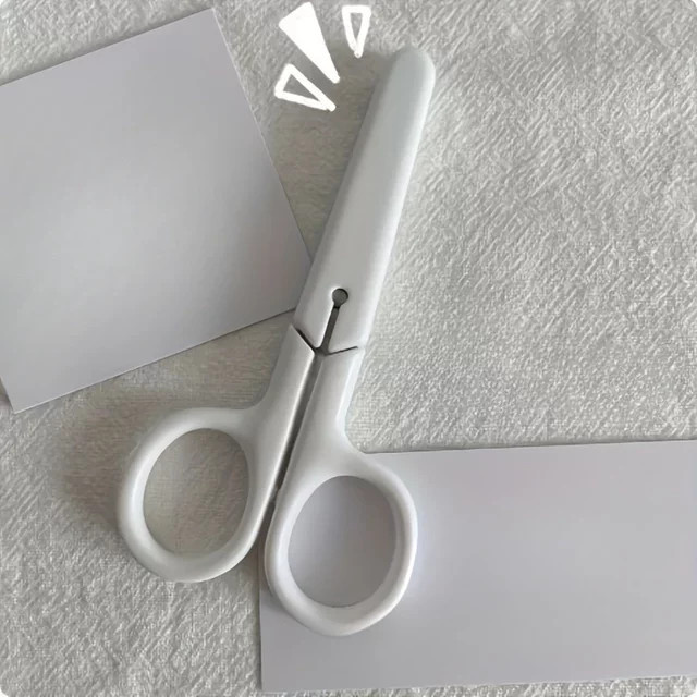 Mini-Schere Weiß aus Edelstahl als tragbarer Papierschneider für Büro und Schule - Bild 1