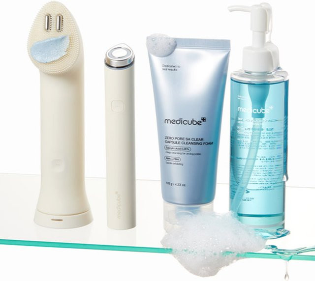 MediCube Booster Vibrationsreiniger Set, PDRN Glutathion Reiniger, Reinigungsöl - Bild 1