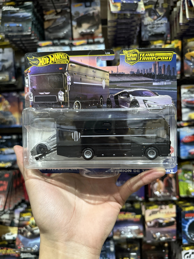 Hot Wheels Premium-Transportspielzeugset, Maßstab 1:64, Fahrzeuge - Bild 3