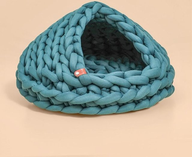 Gestricktes Katzenhaus und Hundehöhle von Yiran Furniture in Türkis mit einem Durchmesser von 40 cm - Bild 1