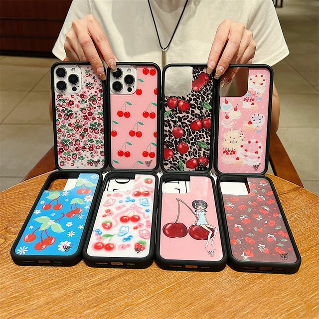 Wildflower Handyhülle Cindy Kimberly Pink Cherries für iPhone 17, 16, 15, 14, 13, 12 Pro Max und Modelle in Berry World Sweet Cakes Ming Lee Design - Bild 1