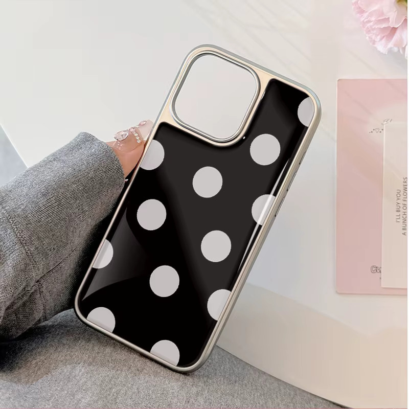 DecoPhone Epoxy-Handyhülle mit Fallschutz für iPhone 11 bis 17 Pro Max in Schwarz-Weiß gepunktet - Bild 3