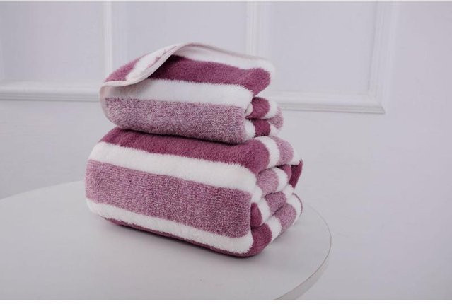 OMG Beauty Badetuch aus Baumwolle, violett, B: 35 cm, L: 75 cm - Bild 1