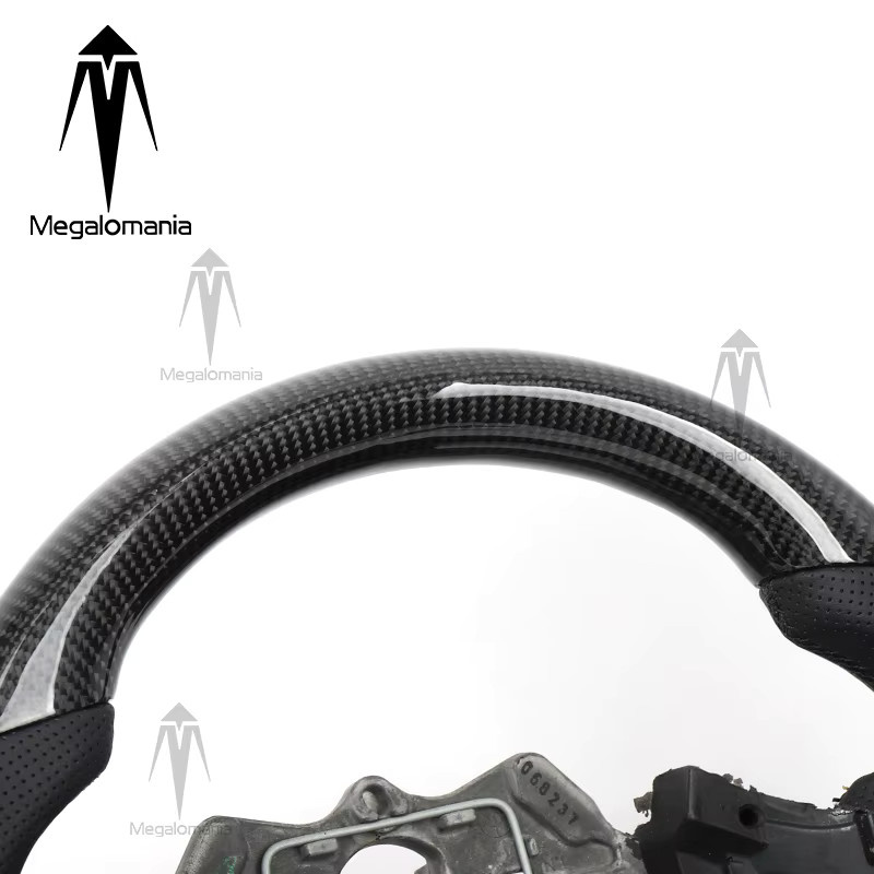 MEGALOMANIA Carbon Lenkrad in Schwarz passend für Peugeot 308 508 RCZ 3008 5008 408 4008 206 307 207 4007 2008 - Bild 3