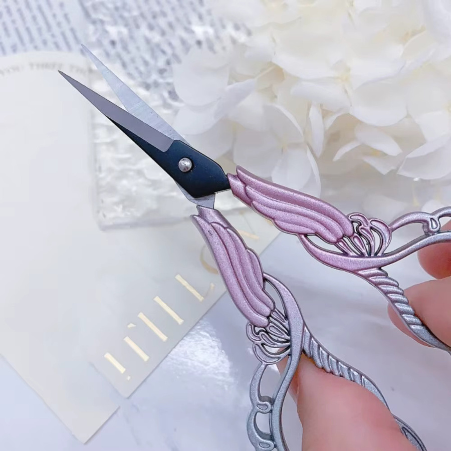 Multifunktionale Vintage-Schere in Orchideenform aus Metall, Farbe: Pink - Bild 1
