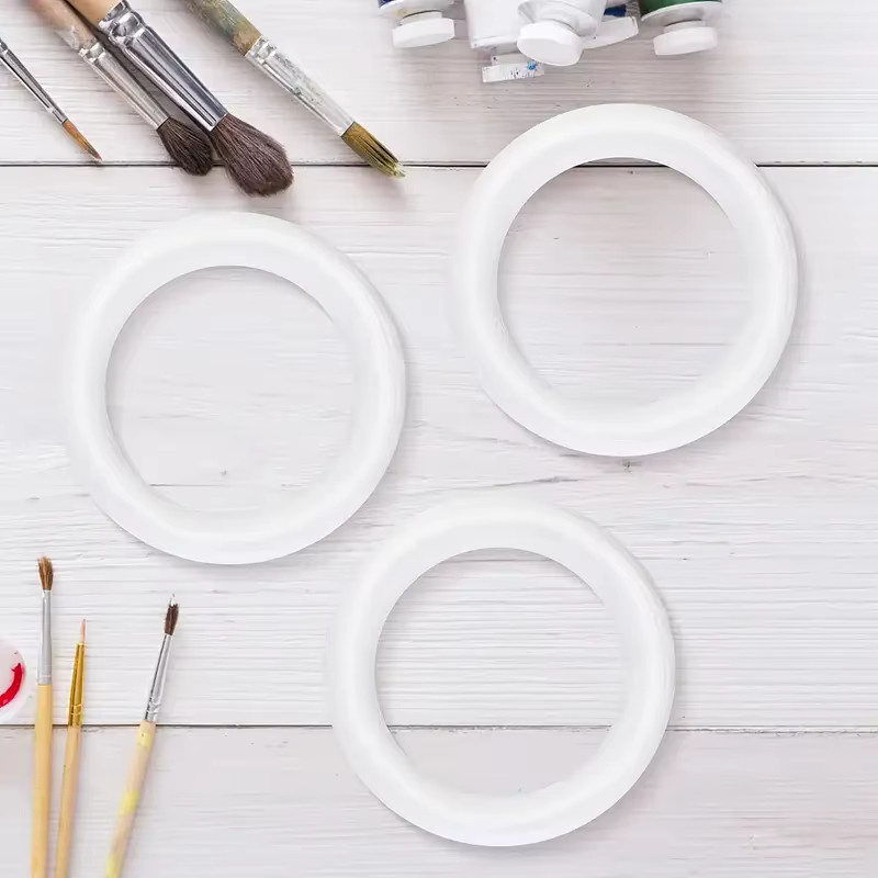 Weiße Schaumstoff-Kranz-Ringe für Blumenarrangements und DIY-Bastelarbeiten, runde Schaumstoff-Kreise für Tischdekorationen - Bild 1