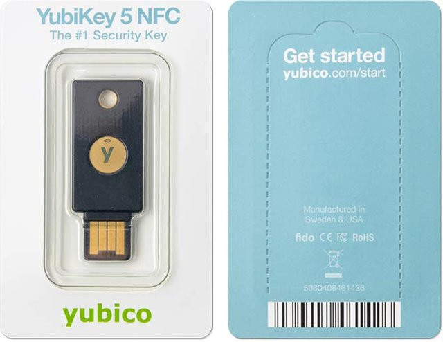 Yubico YubiKey 5 NFC Sicherheitsschlüssel mit USB-A und NFC in Schwarz/Gold - Bild 2