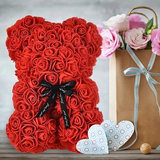Roter künstlicher Rosenstrauß mit Bären-Motiv als romantisches Geschenk für den Valentinstag - Bild 1