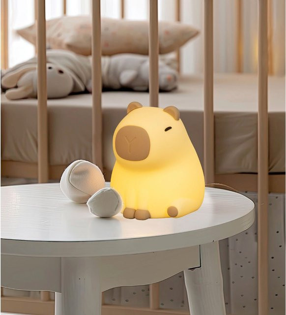 FH Lighting Nachtlicht Capybara Piggy aus Silikon in Braun und Beige mit LED, Dimmer und Timer - Bild 1