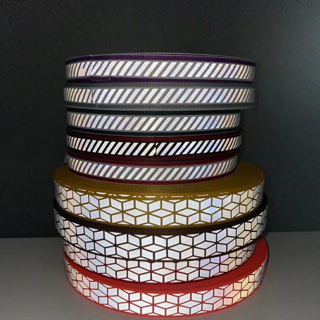 Reflektierendes Polyester-Gurtband von Yemingduo in Schwarz und Mehrfarbig, Breite: 2,5 cm, DIY-Stoffstreifen zum Nähen und Basteln - Bild 1