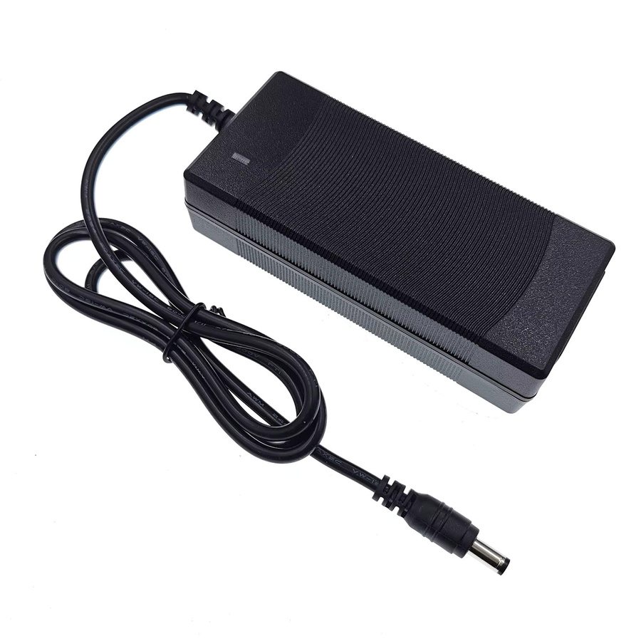 YYHQQBAD Lithium-Batterieladegerät 12,6V 3A für 3S 10,8V 11,1V 12V Li-Ionen-Polymer-Akkus in Schwarz - Bild 3