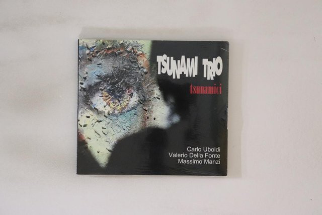 Tsunami Trio - Tsunamici BA362CD - Jazz Musikalbum aus Italien (2015) in Grau/Mehrfarbig - Bild 1